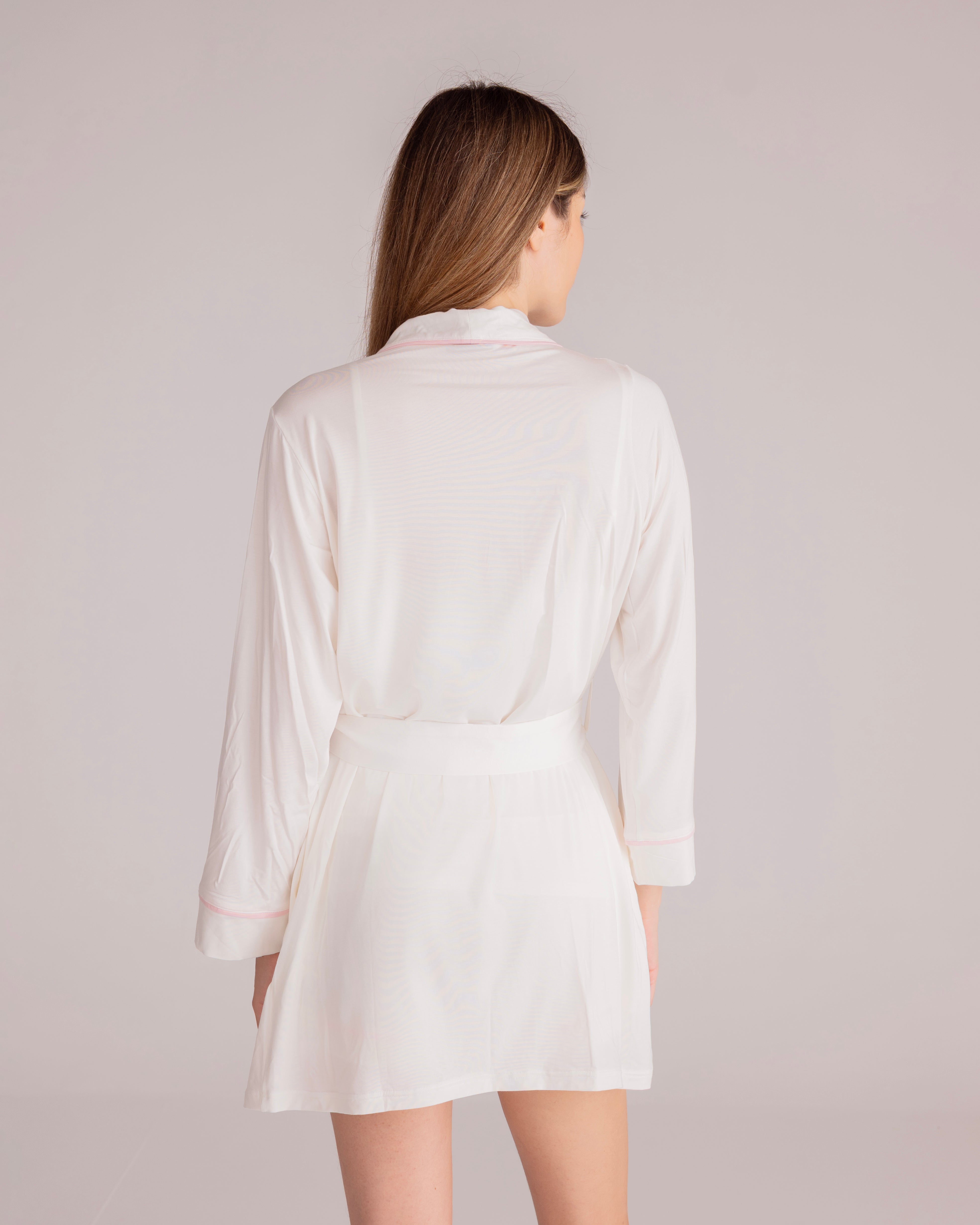 Robe in White