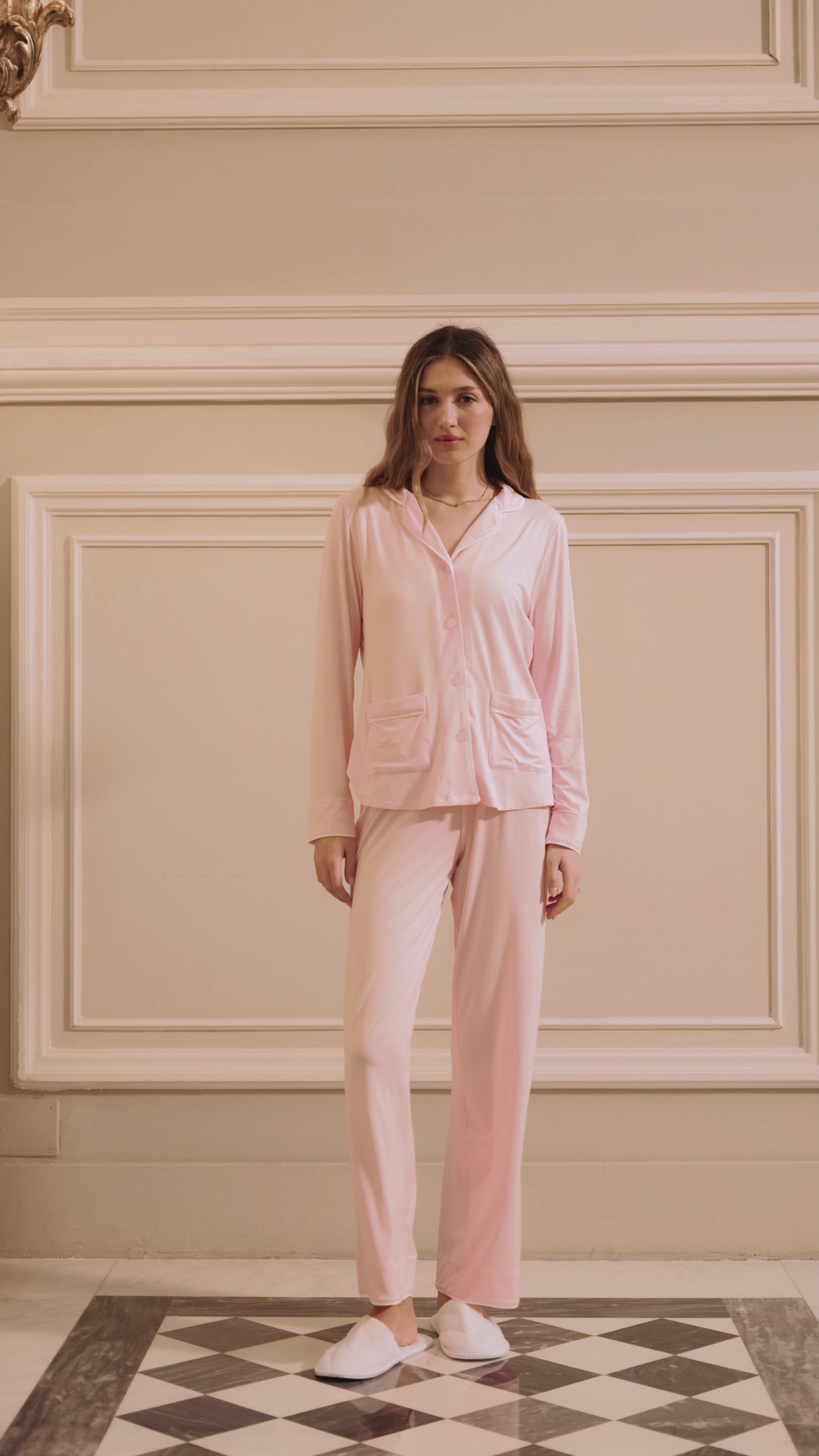 Revouse Long Set in Pink