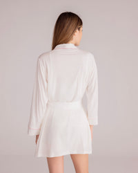 Robe in White